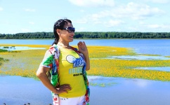 带字qq皮肤女生